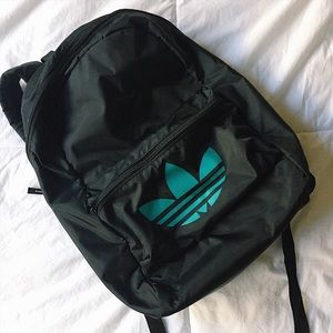 ADIDAS REVERSIBLE BACKPACK 🎒